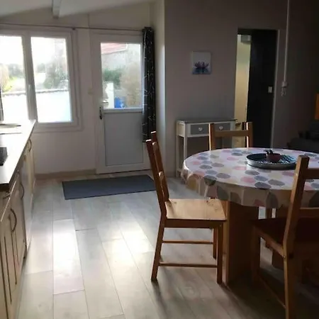 Tatil Evi Avec Courette Bord La Hague Port Racine *